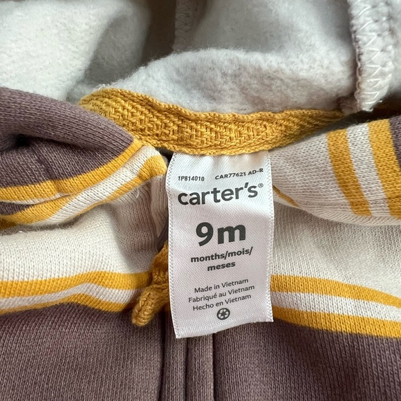 Carters Bodysuit 9 Months - Picture 3 of 3